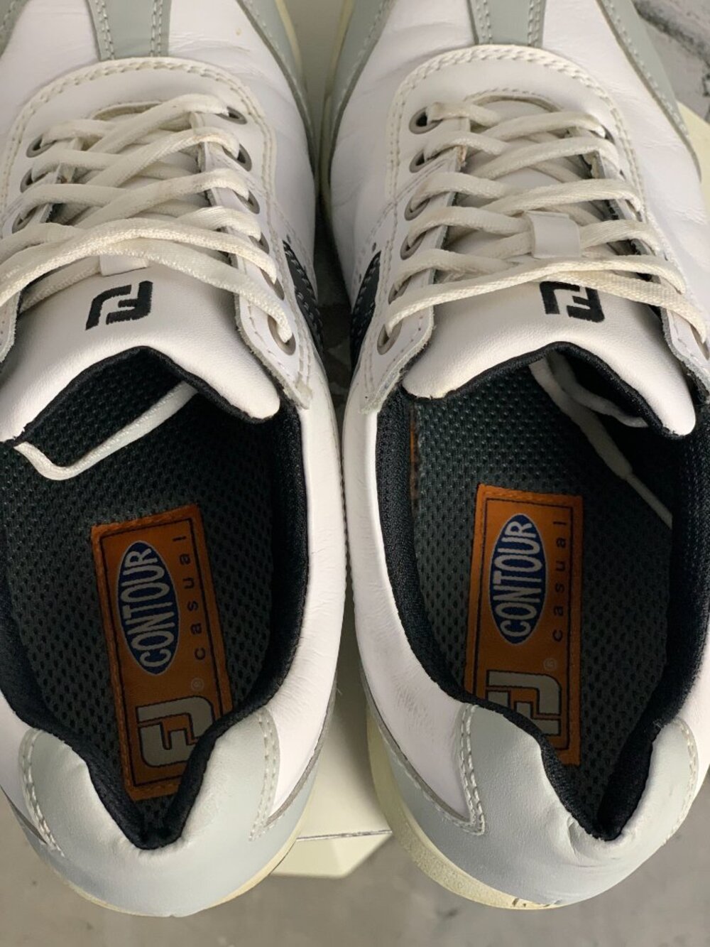 Footjoy Golf Shoes Mens 9.5 M White Black Gray Contour Casual Spikeless Outdoors - Picture 8 of 10